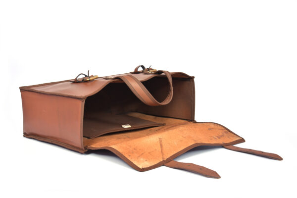 Flap Closing Leather Tool Bag - Image 3