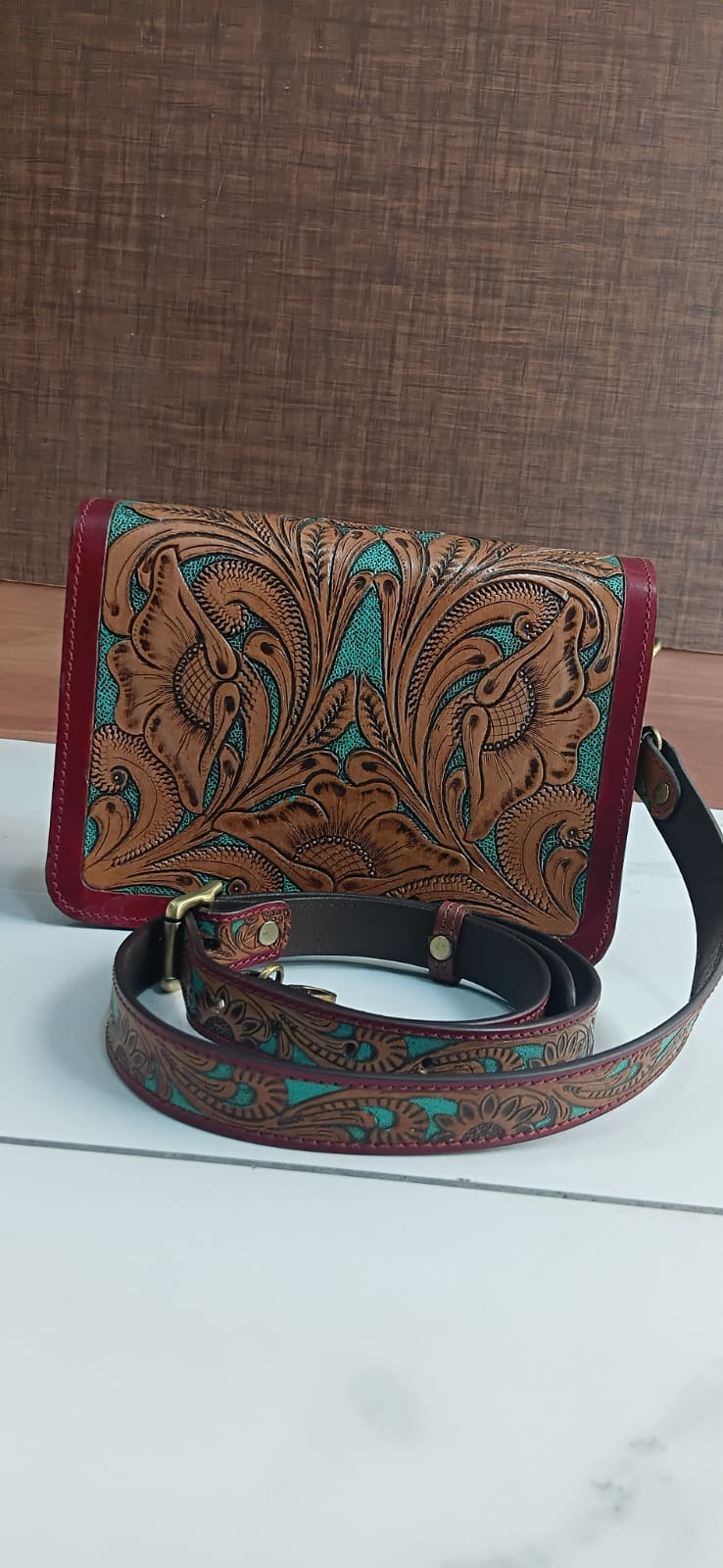 WOMEN'S HAND CARVING SLING BAG - Image 3