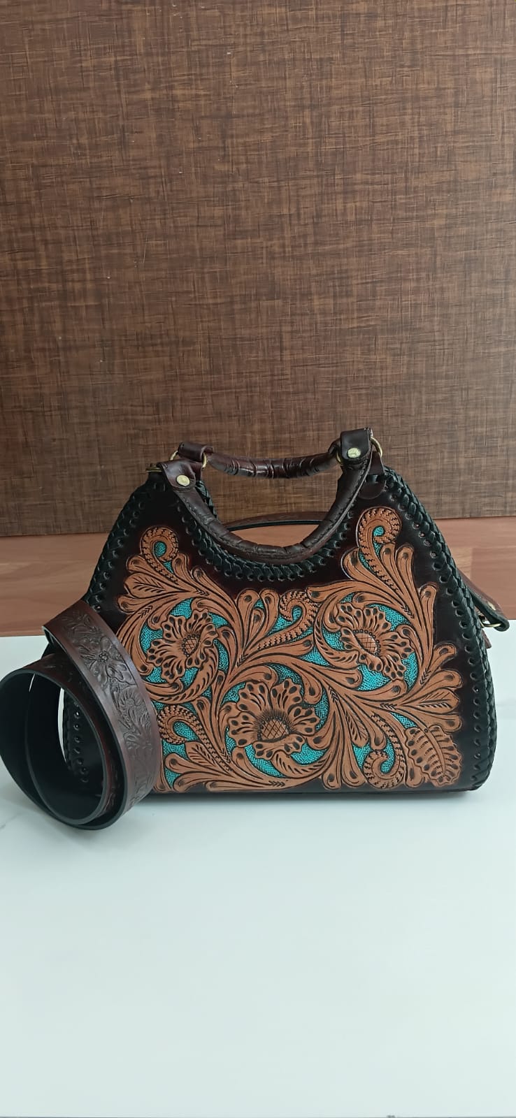 WOMEN'S HAND CARVING LEATHER SLING BAG - Image 2