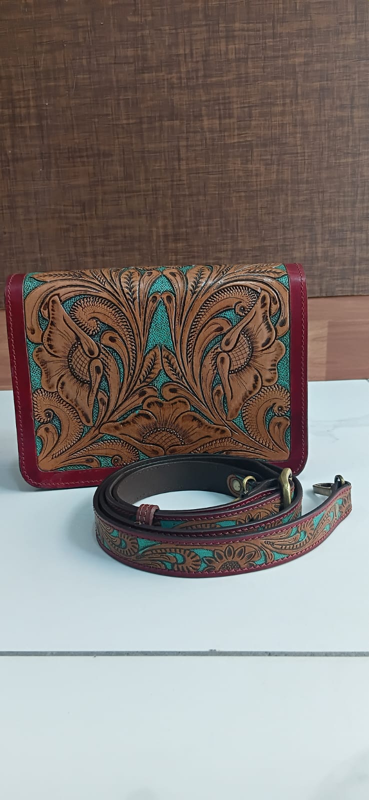 WOMEN'S HAND CARVING SLING BAG